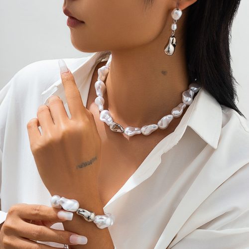 French retro imitation pearl Baroque necklace, simple bead pendant, tassel collarbone chain