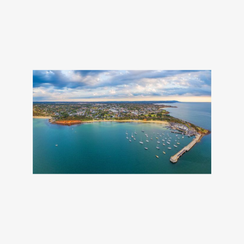 Mornington Peninsula Winery Bus Tour including lunch with a glass of wine